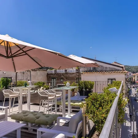 Hotel Sorrento City מלון סורנטו