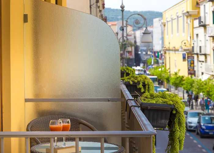 Отель Hotel Sorrento City