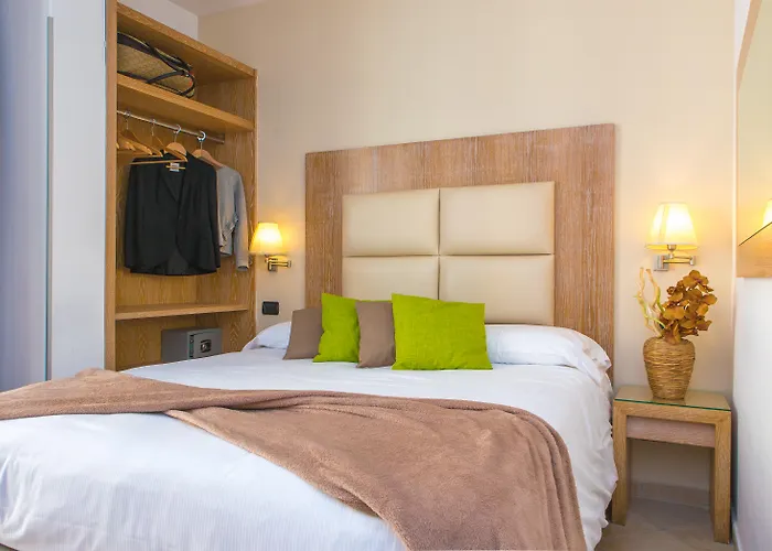 Hotel Sorrento City Отель 3*